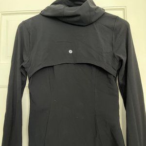 Great condition! lululemon define hooded jacket blk 8
